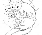 Coloriage Une chatte soigne ses chatons