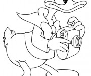 Coloriage Donald Duck prend des photos