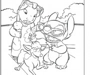 Coloriage Lilo et Stitch mangent la glace