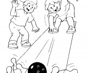Coloriage et dessins gratuit Enfant jouent au Bowling à imprimer