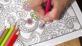 Comment le coloriage peut être relaxant pour les enfants et les adultes : des faits amusants à découvrir