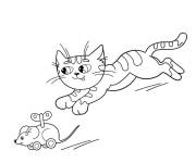 Coloriage Chaton ne sait pas qu'il poursuit un souris jouet