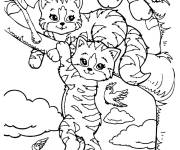 Coloriage et dessins gratuit Les chatons en jouant sur l'arbre à imprimer