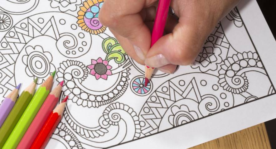 Comment le coloriage peut être relaxant pour les enfants et les adultes : des faits amusants à découvrir