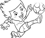 Coloriage L'enfant joue au football
