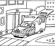 Coloriage et dessins gratuit Une Ambulance devant L'Hôpital à imprimer