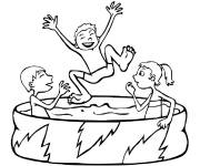 Coloriage L'amusement des enfants dans la piscine
