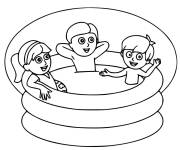 Coloriage Les petits amis dans une petite piscine