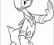 Coloriage et dessins gratuit Donald Duck fait un signe d'arrêt à imprimer