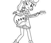 Coloriage et dessins gratuit Applejack en jouant sur le guitare à imprimer