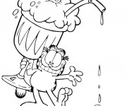Coloriage Garfield et un large verre de jus