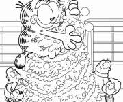 Coloriage Garfield sur le sapin de Noël
