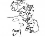 Coloriage Oui Oui nettoie sa voiture