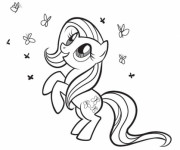 Coloriage Fluttershy joue avec les papillons