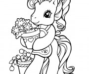 Coloriage Mon Petit Poney fait du jardinage