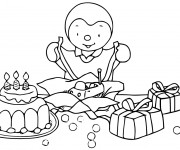 Coloriage Tchoupi ouvre ses cadeaux pour enfant