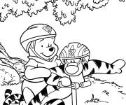 Coloriage Tigrou et Winnie sur la trottinette