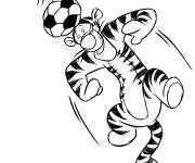 Coloriage Tigrou jouant au foot