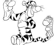 Coloriage Tigrou jouant avec des marionnettes