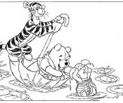 Coloriage Tigrou, Winnie et Porcinet s'amusent dans la rivi&egrave;re