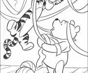 Coloriage Tigrou et Winnie en d&eacute;corant la maison pour la f&ecirc;te