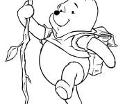 Coloriage Winnie en randonn&eacute;e