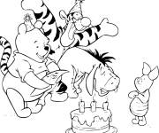 Coloriage Winnie et les amis f&ecirc;tent l'anniversaire de porcelet