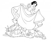 Coloriage Blanche Neige entrain de danser