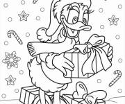 Coloriage Daisy Duck reçoit les cadeaux de Noel