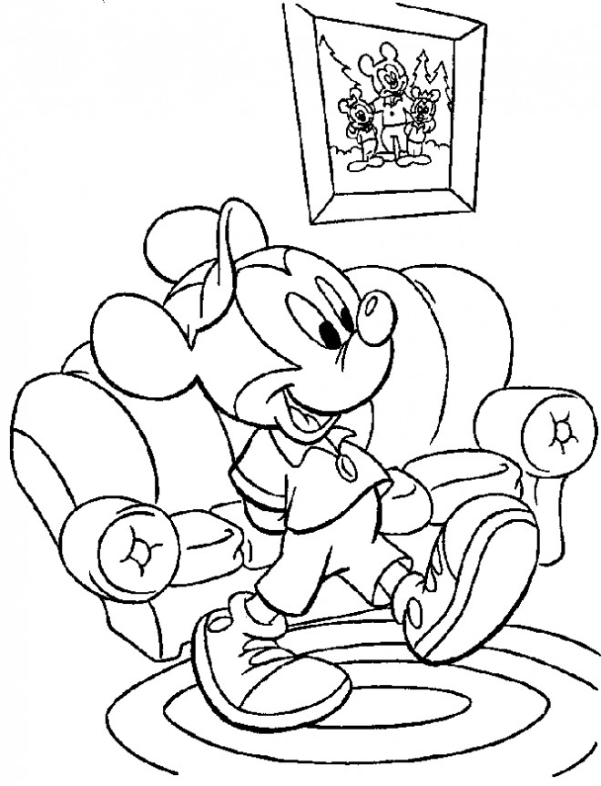 Coloriage et dessins gratuits Mickey au salon à imprimer