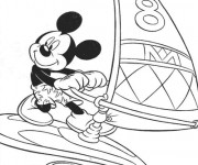 Coloriage Mickey entrain de naviguer