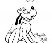 Coloriage Pluto joue au ballon