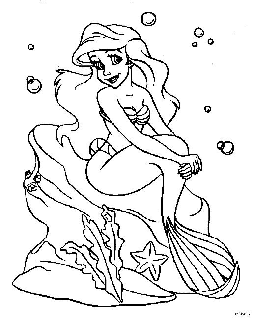 Coloriage et dessins gratuits Princesse Ariel sur un rocher dans la mer à imprimer