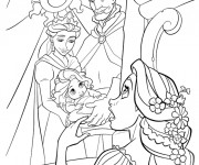 Coloriage Raiponce admire la photo de ses parents