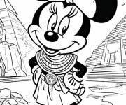 Coloriage Minnie Mouse devant les pyramides