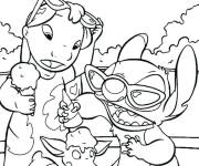 Coloriage Stitch en sc&egrave;ne rigolo de Walt Disney