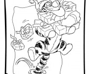 Coloriage Tigrou se sauve avec les cadeaux de Noël