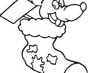 Coloriage Souris rigolo dans les chaussettes de no&euml;l