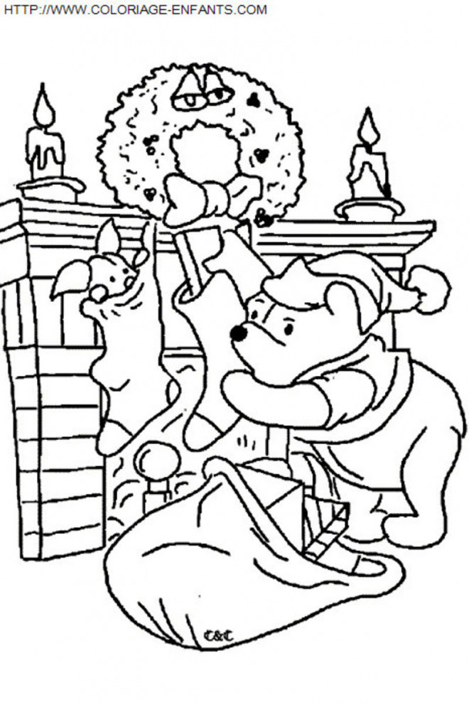 Coloriage Winnie à La Maison Noel Dessin Gratuit à Imprimer