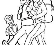 Coloriage Famille s'amuse pendant  la randonn&eacute;e
