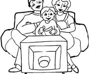 Coloriage La famille devant la t&eacute;l&eacute;