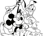 Coloriage Personnages de Disney f&ecirc;tent le Halloween pour enfants