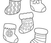 Coloriage Des bas de Noel en maternelle