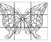 Coloriage Papillon Maternelle en carreaux