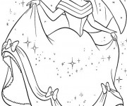 Coloriage Cendrillon portant sa robe magnifique