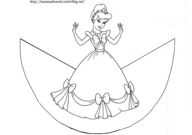 Coloriage et dessins gratuits Princesse Cendrillon facile à imprimer