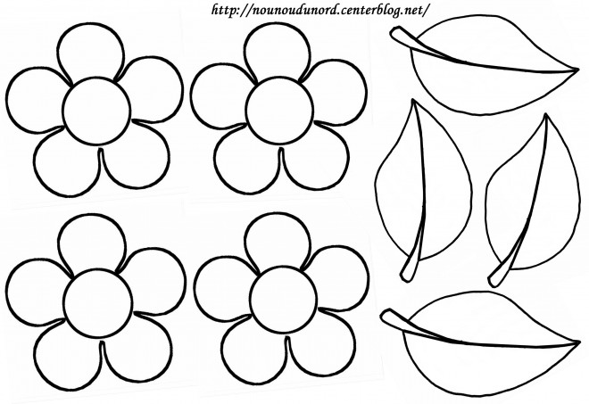 Coloriage Fleurs Et Pétales Dessin Gratuit à Imprimer