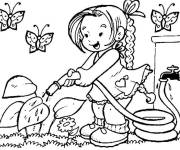 Coloriage Une fille arrosant les fleurs du Printemps