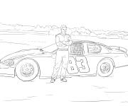 Coloriage Le chauffeur devant la voiture de Nescar