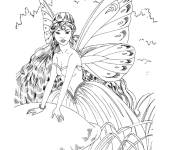 Coloriage Une f&eacute;e adulte dans la foret